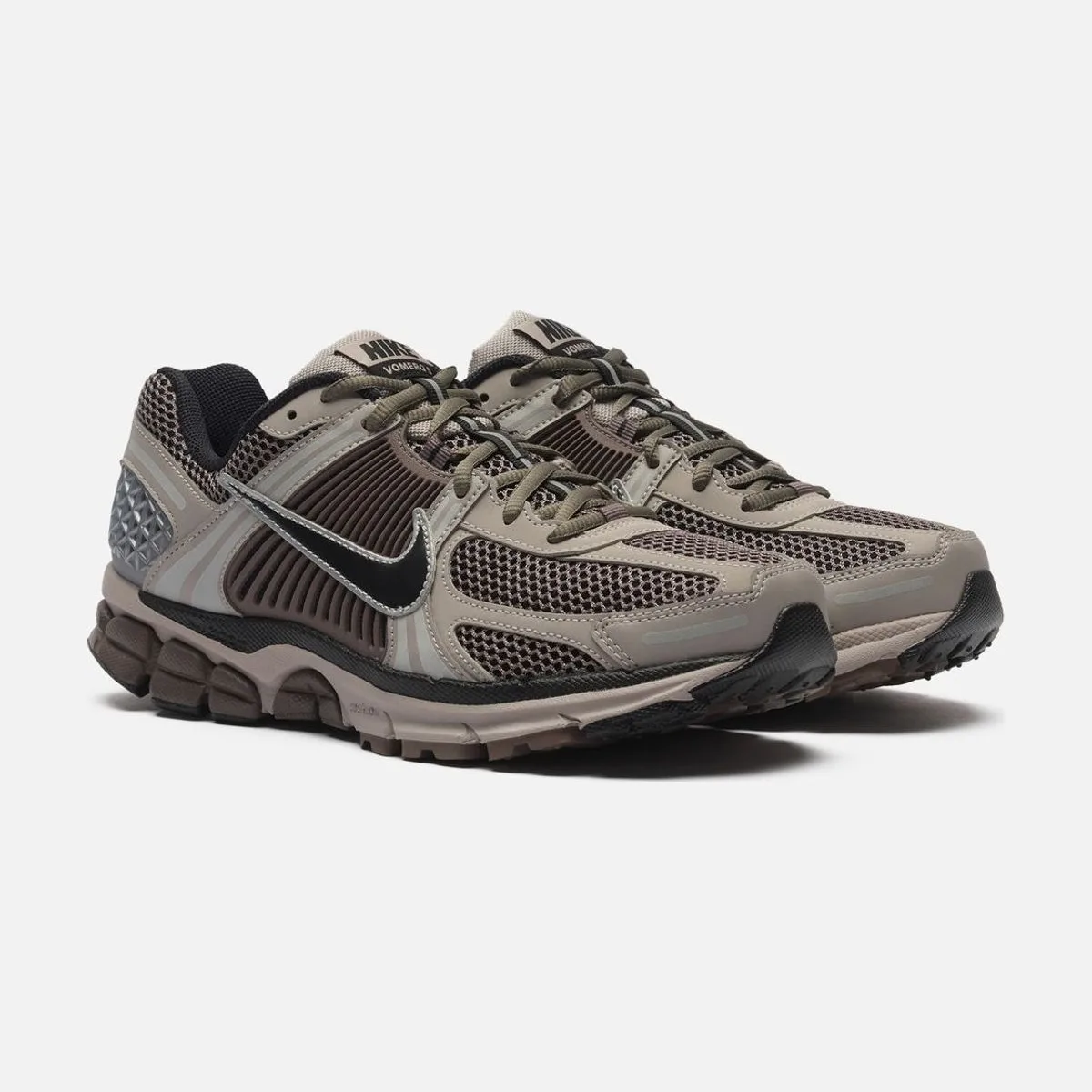 Кроссовки Nike Zoom Vomero 5