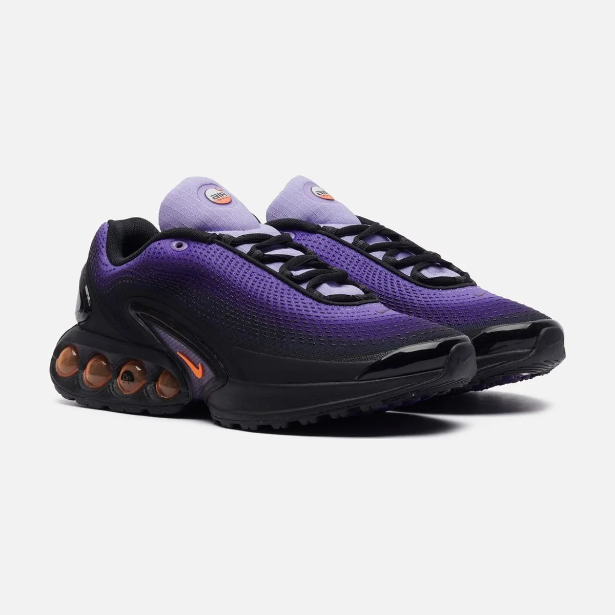 Кроссовки Nike Air Max DN SE
