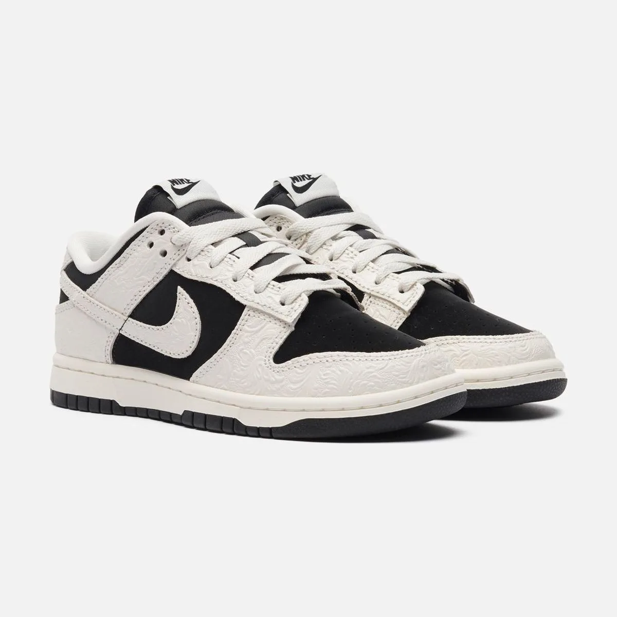 Женские кроссовки Nike Wmns Dunk Low