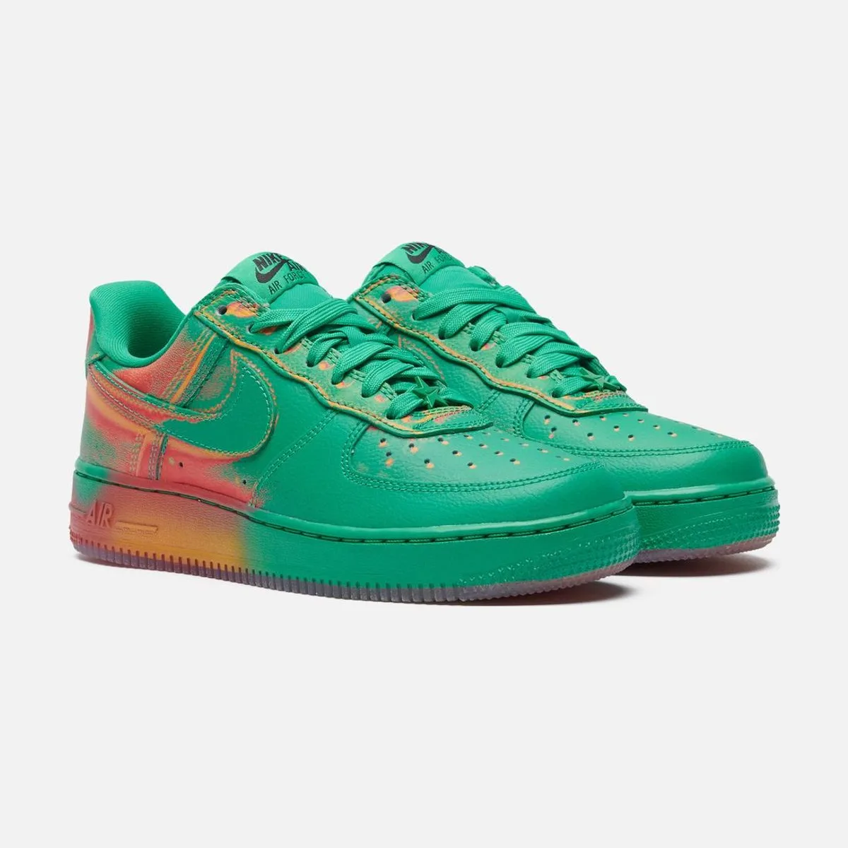 Женские кроссовки Nike Air Force 1 Low Retro
