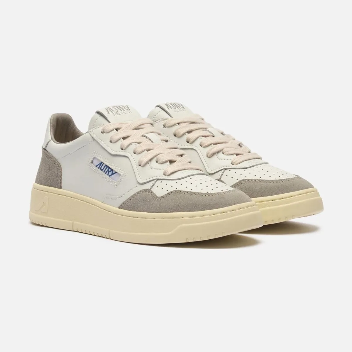 Женские кроссовки Autry Medalist Low Soft Leather/Suede