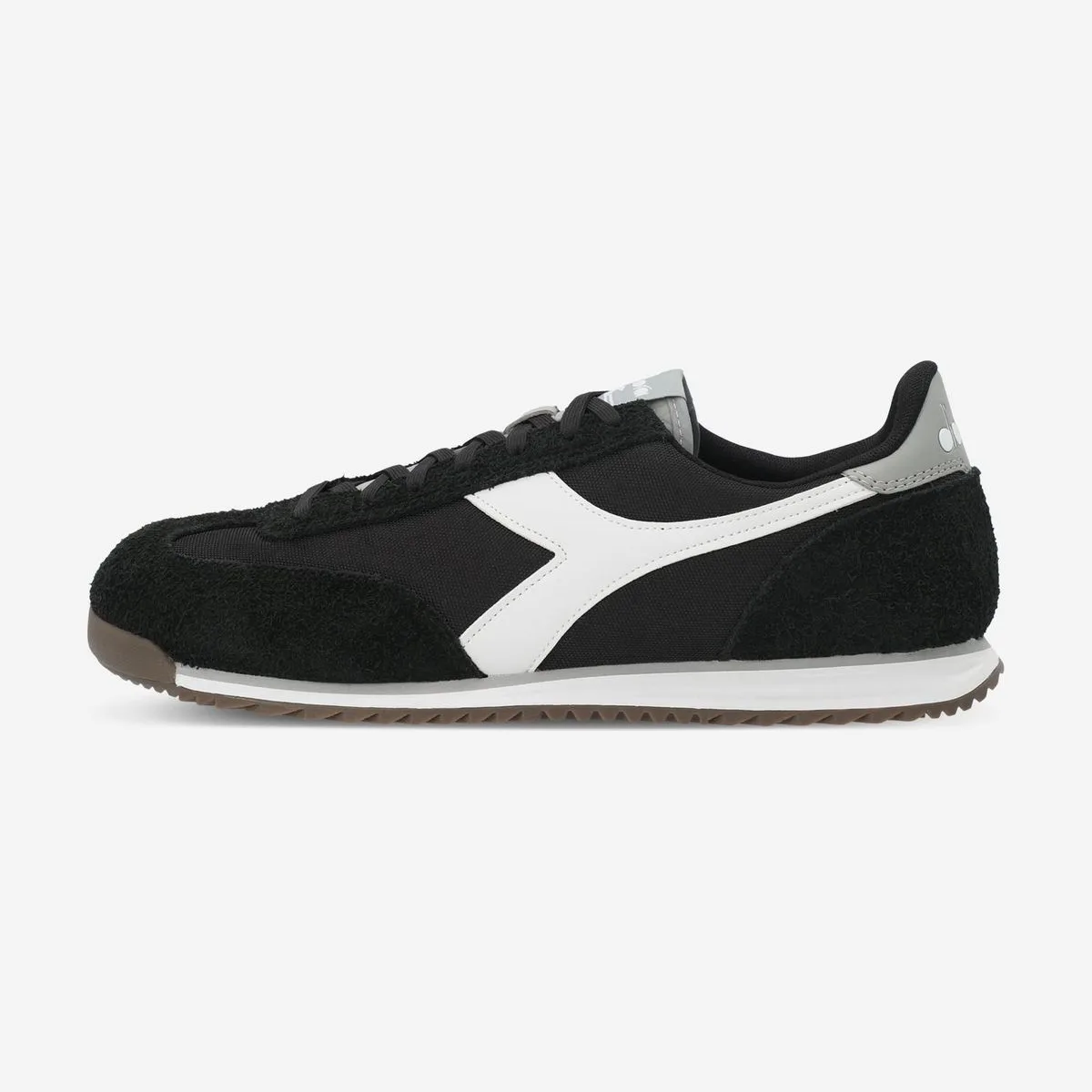 Кроссовки мужские Diadora Cross Rainy