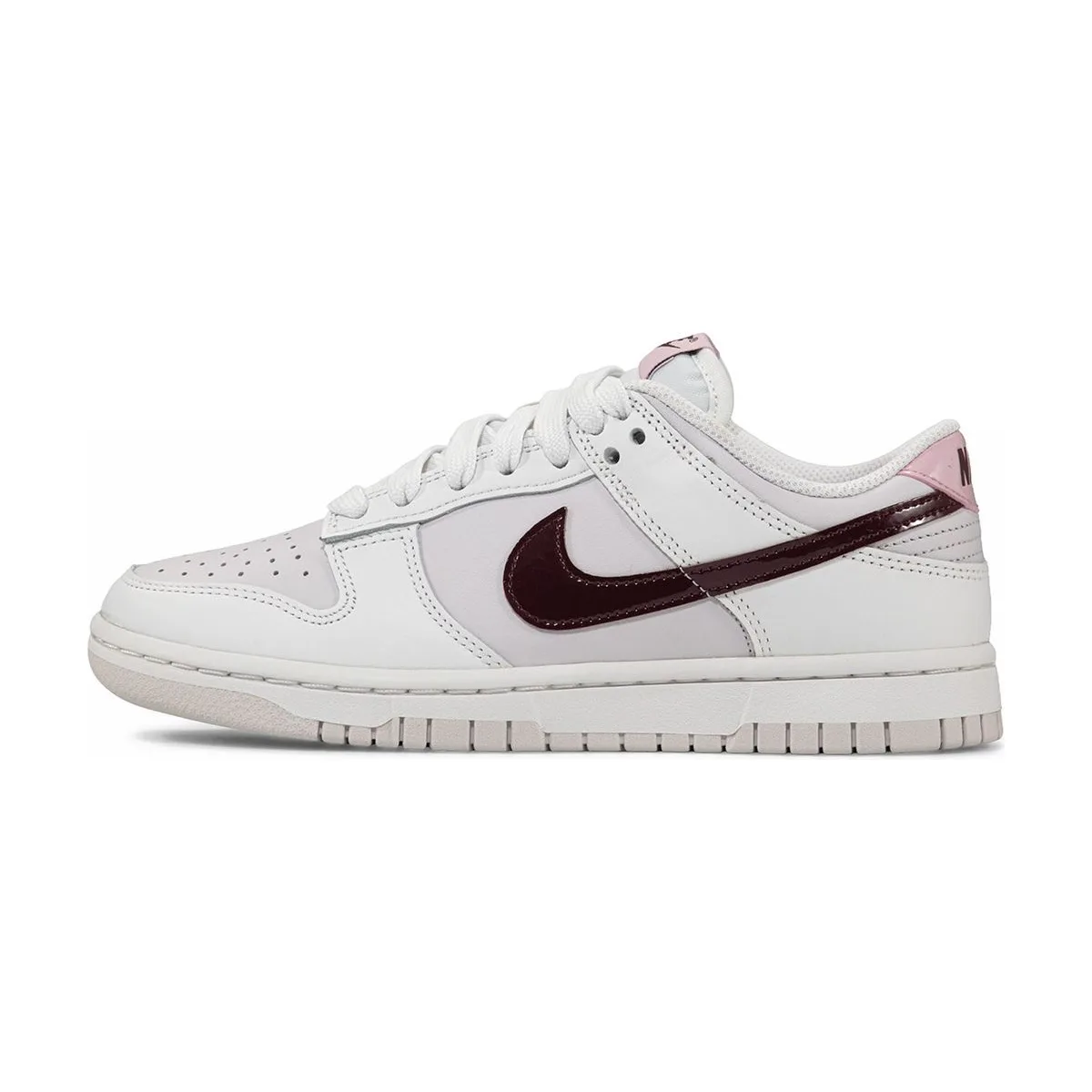 Женские кроссовки Nike Dunk Low SE