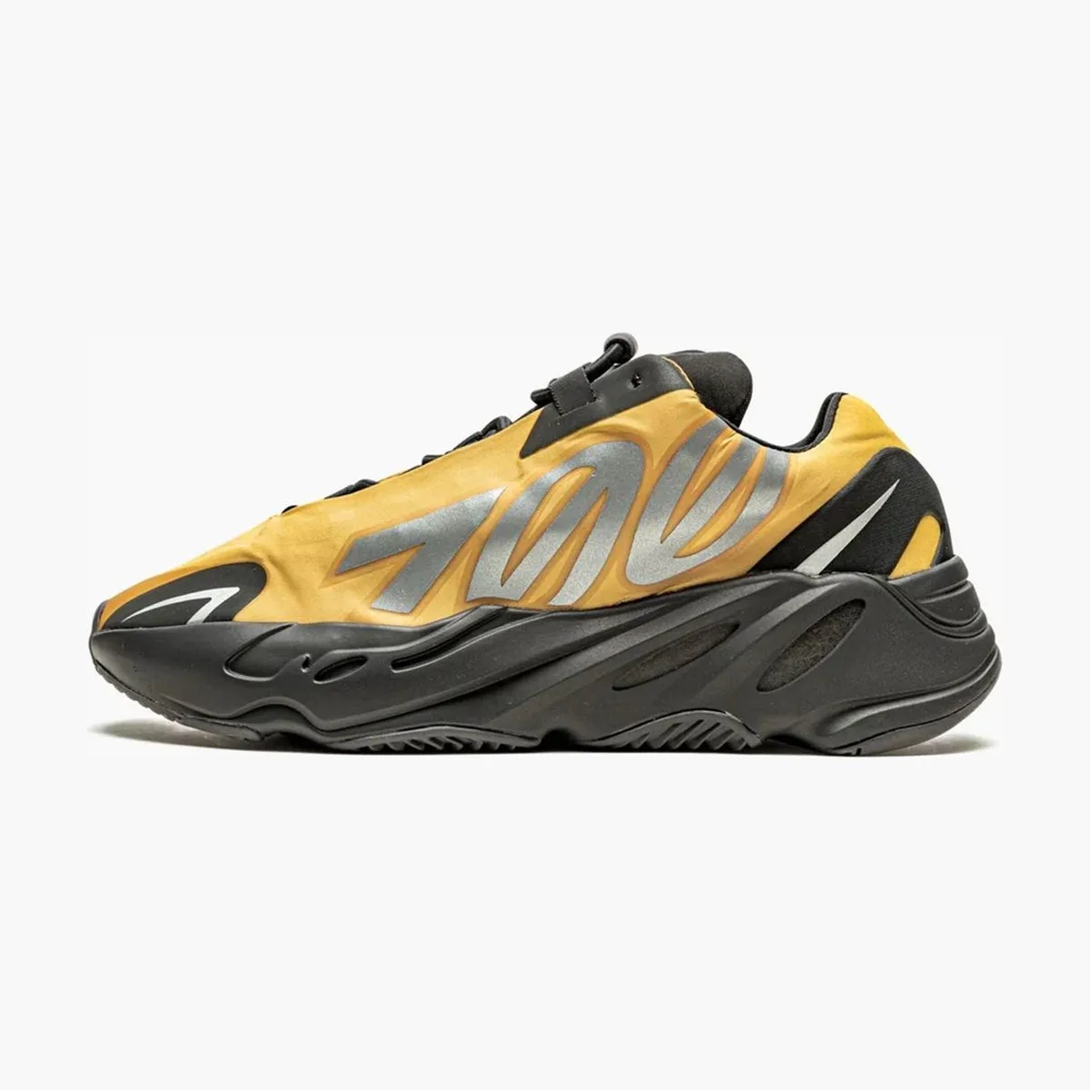 Кроссовки adidas Yeezy Boost 700 MNVN