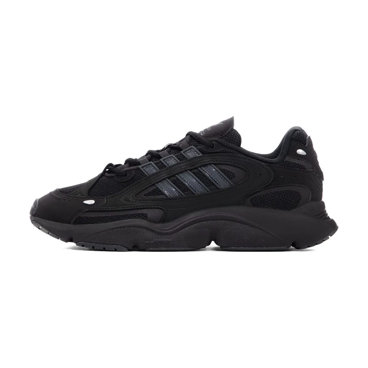 Кроссовки adidas OZMILLEN CBLACK/CARBON/SILVMT