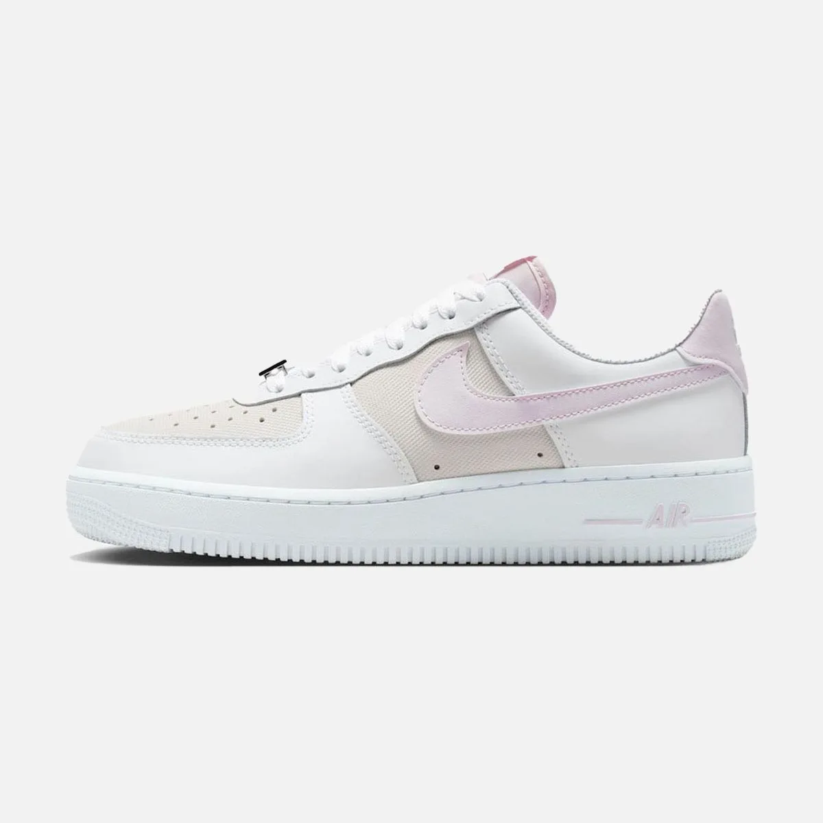 Женские кроссовки Nike Air Force 1 '07 SE