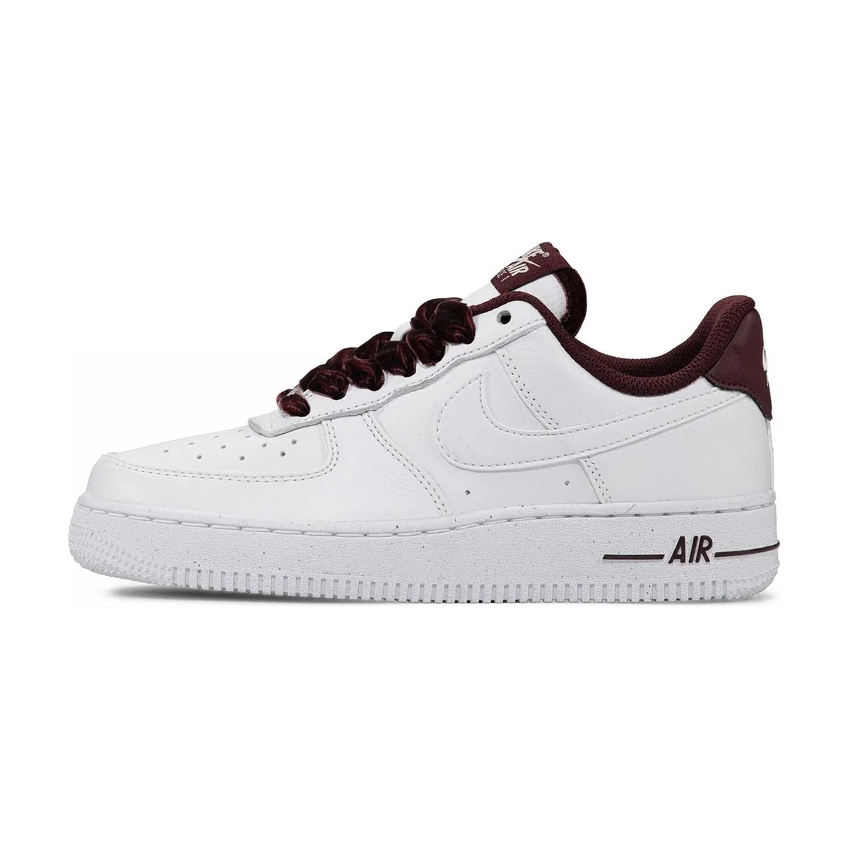 Женские кроссовки Nike Air Force 1 '07 Lace