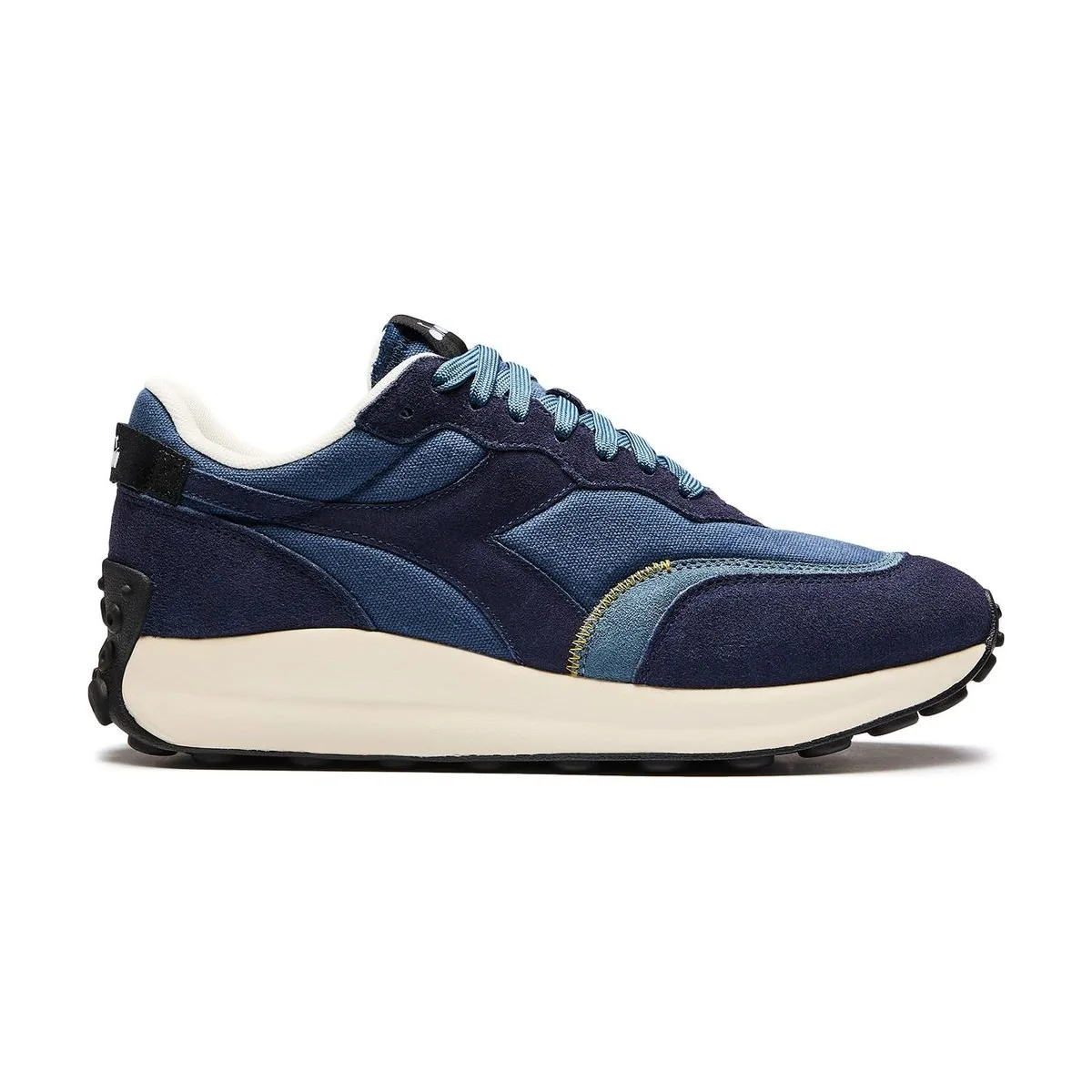 Женские кроссовки Diadora RACE SUEDE SW
