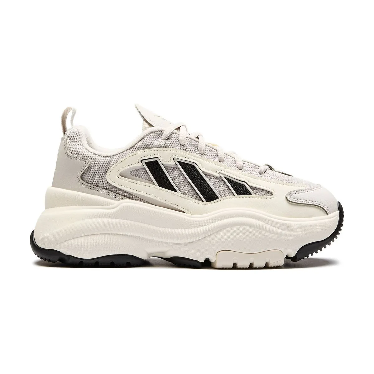 Женские кроссовки adidas OZGAIA